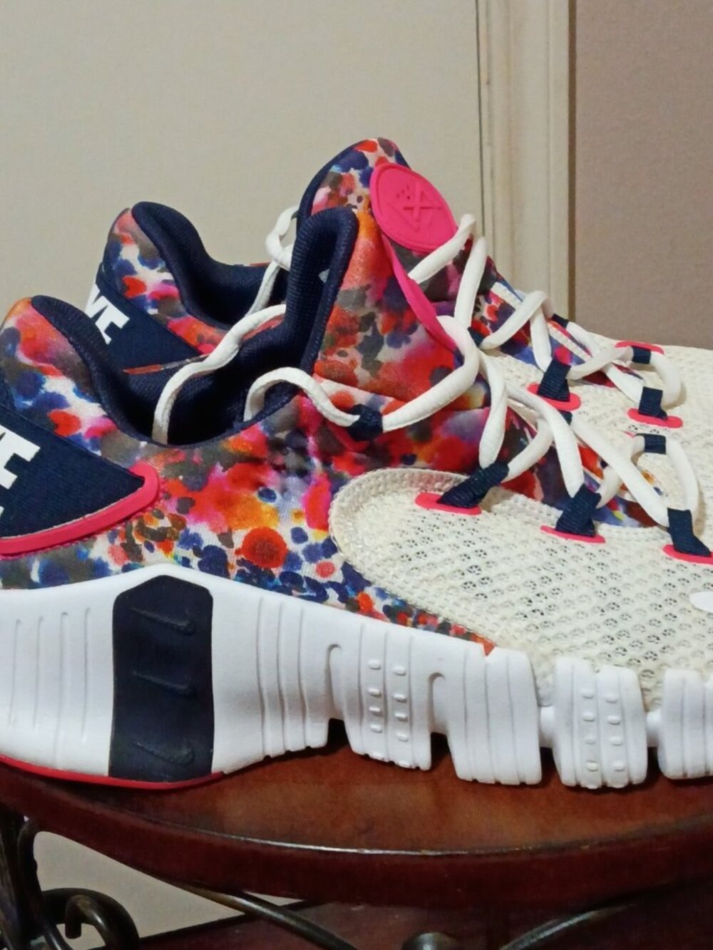 Nike PG 4 Shoes Women Size 11 White Multicolor Tie Dye CZ0596-101 Basketball - Picture 12 of 14